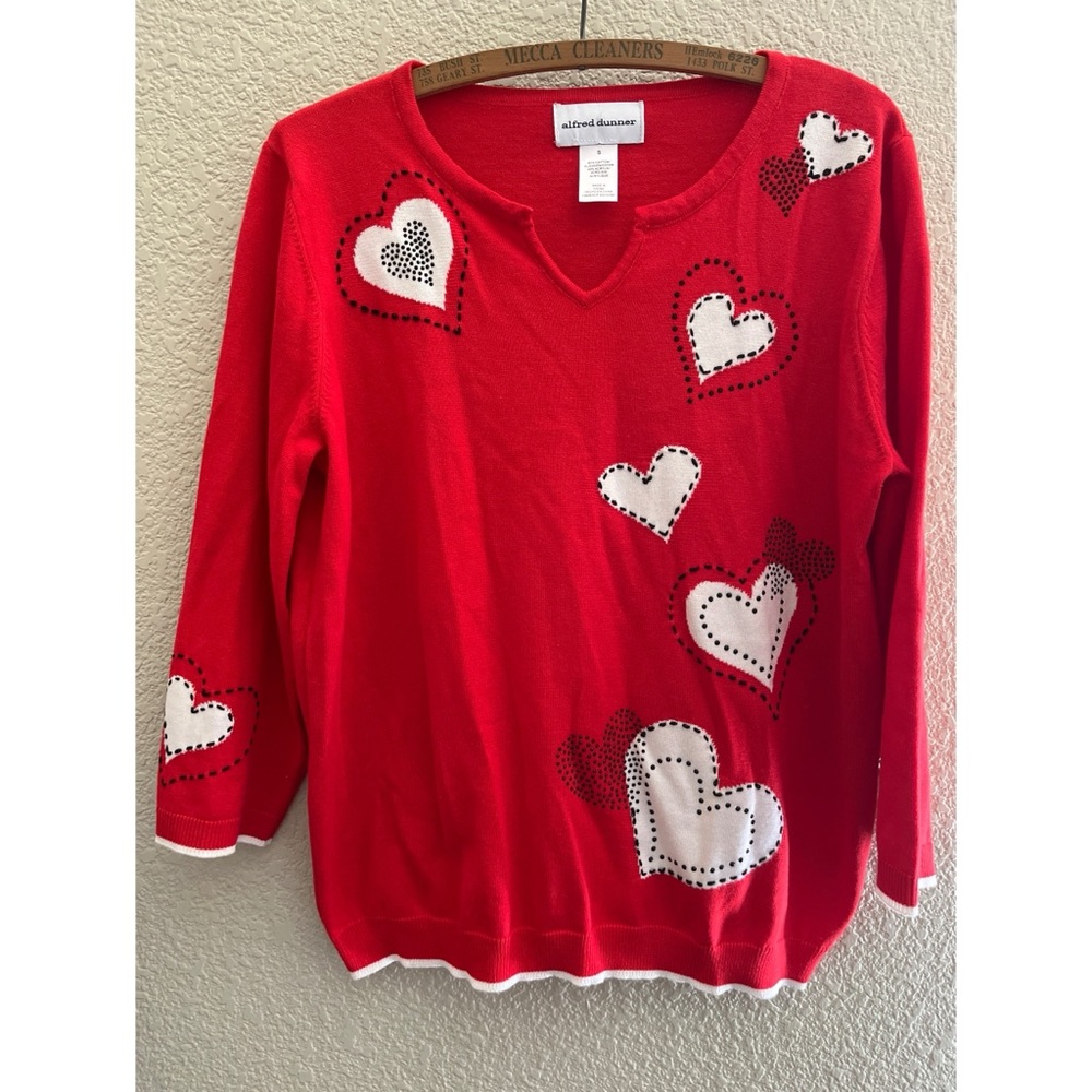 Alfred Dunner Embroidered and Bedazzled Heart Sweater Women’s Size Small